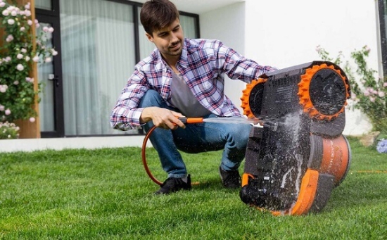 Fotografija izdelka Robotska kosilnica Segway Navimow H800E, TESTNA